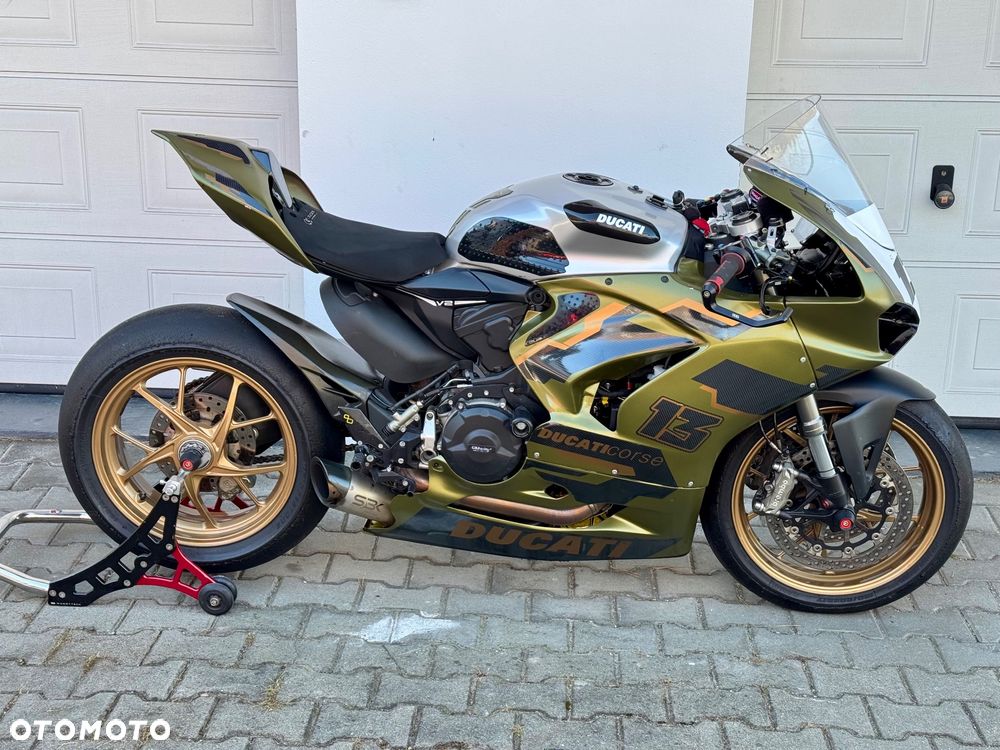 Ducati Panigale V2 - 1