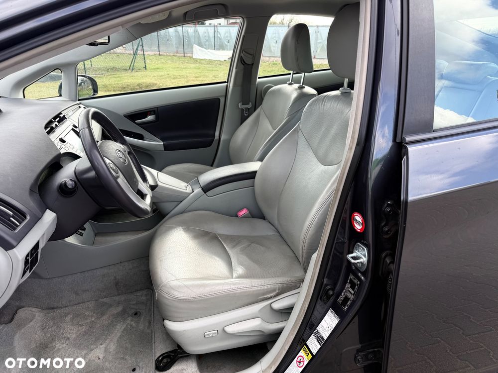 Toyota Prius 1.8 HSD Prestige - 10