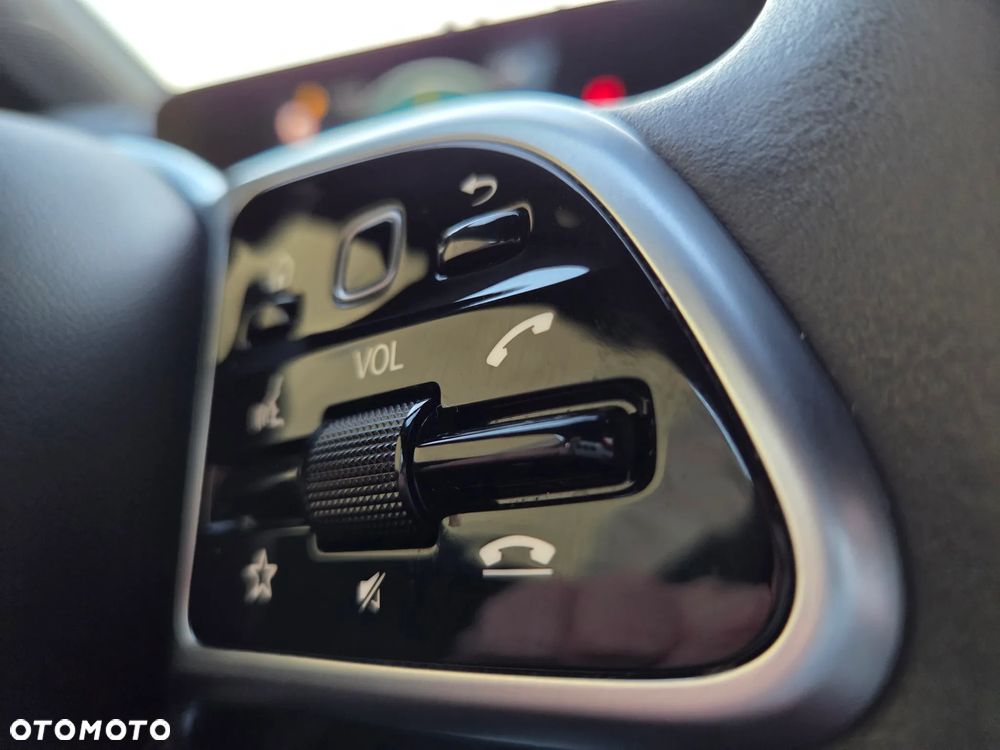 Mercedes-Benz CLA 180 d 8G-DCT - 23