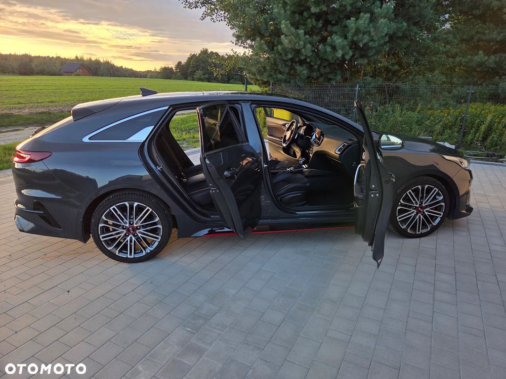 Kia ProCeed - 14