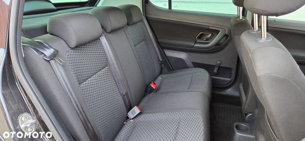 Skoda Fabia 1.2 TSI Ambiente - 35