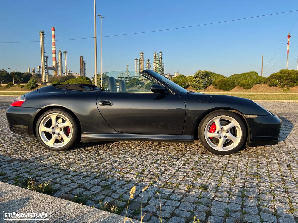 Porsche 911 (996) Carrera 4S Cabrio - 2