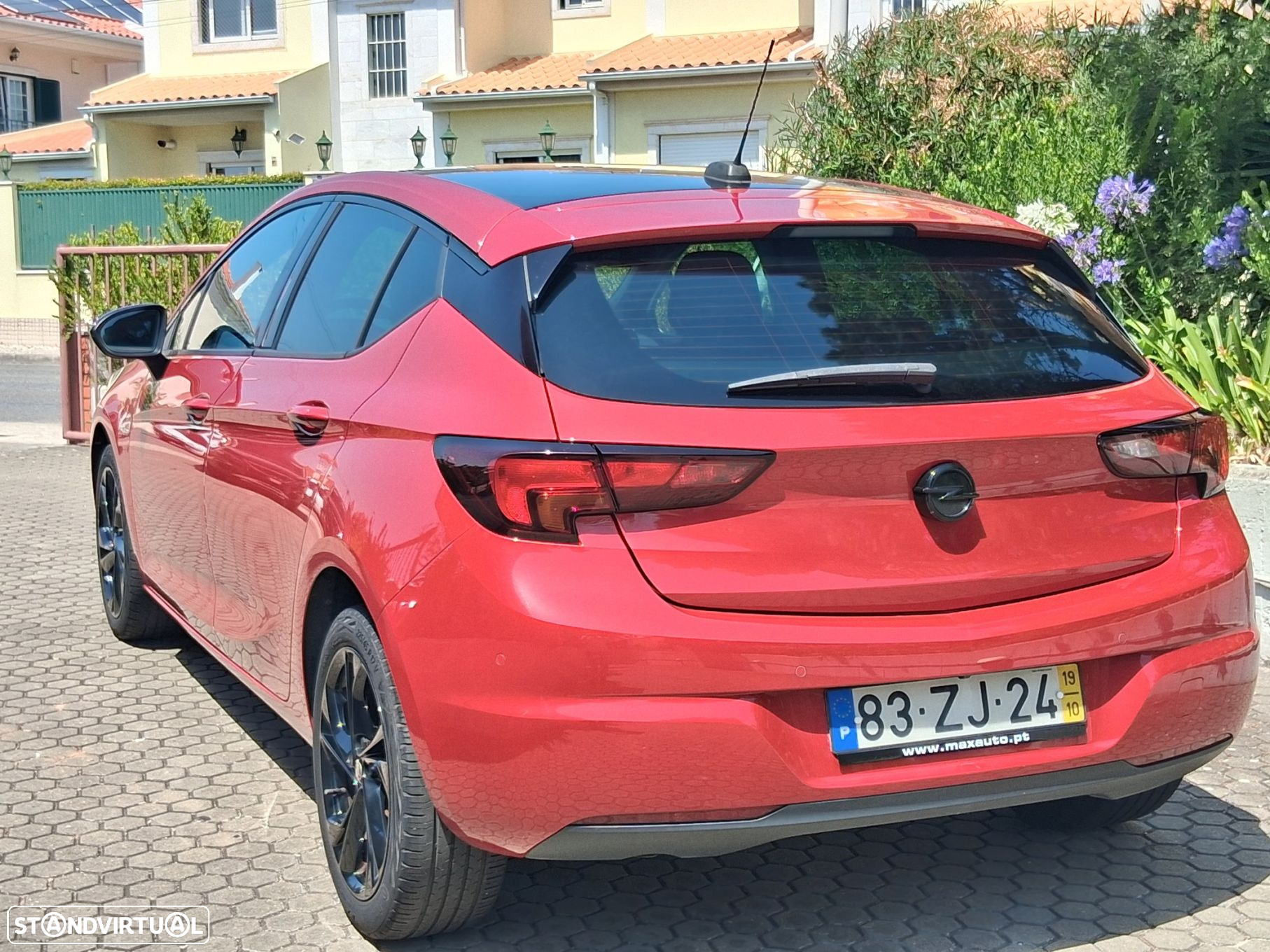 Opel Astra 1.2 T GS Line S/S - 20