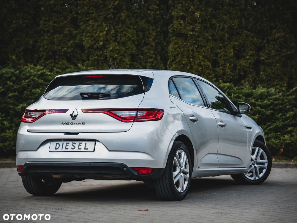 Renault Megane 1.5 Blue dCi Limited - 12