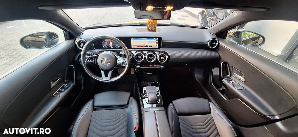 Mercedes-Benz A 180 7G-DCT Edition 1 - 4