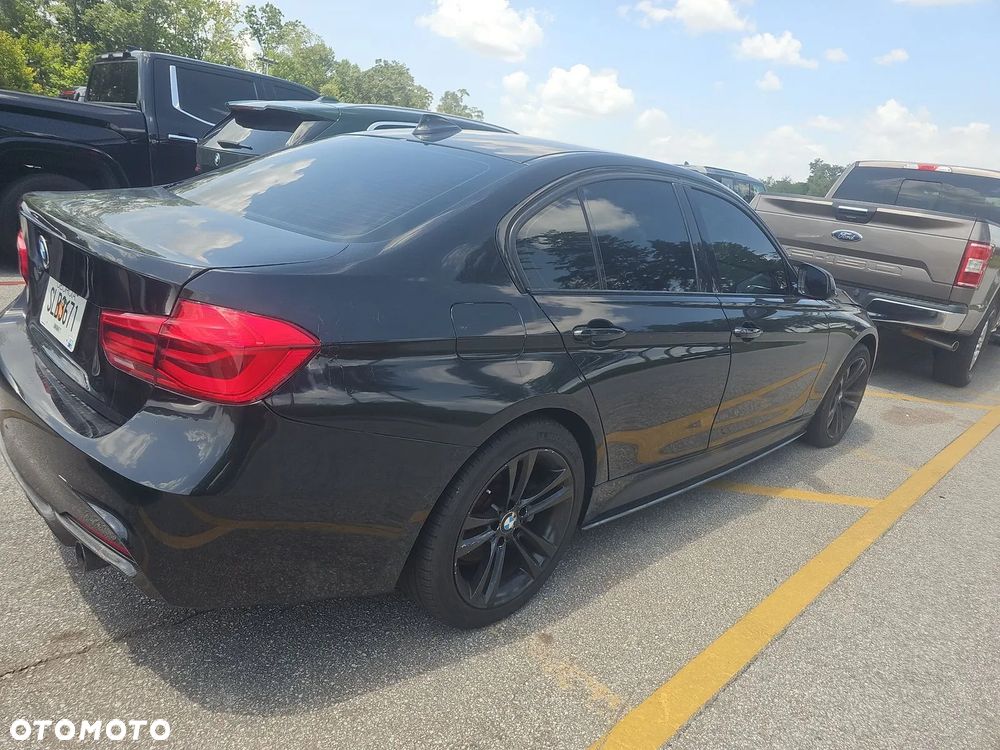 BMW Seria 3 340i xDrive M Sport - 4