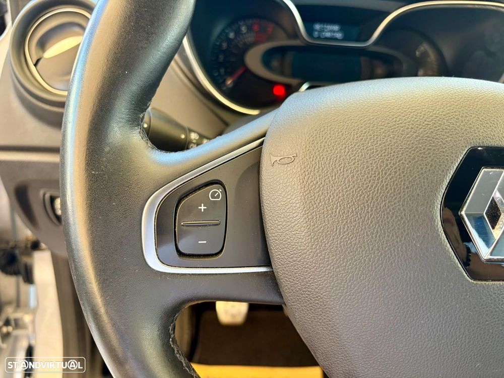 Renault Captur 1.2 TCe Exclusive - 18