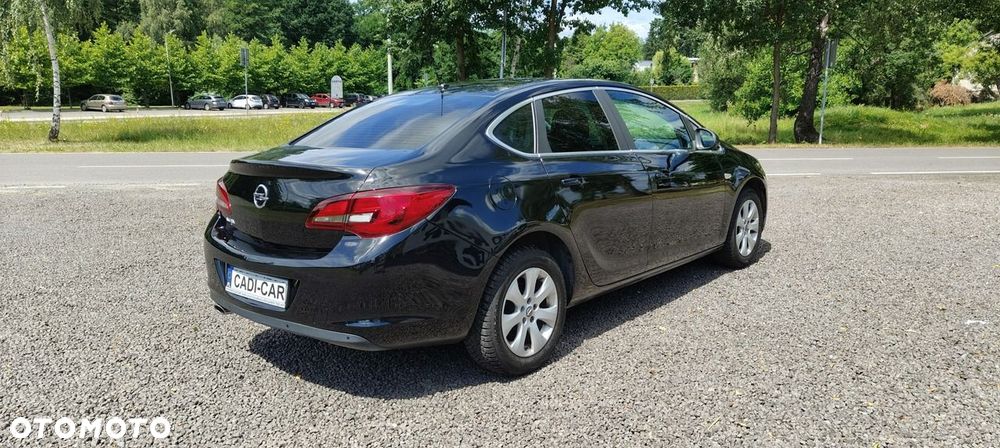 Opel Astra 1.4 Turbo (ecoFLEX) Start/Stop Edition - 4