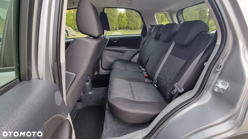 Suzuki SX4 1.6 VVT 4x4 Style - 26