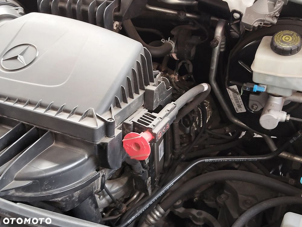 Mercedes-Benz Sprinter - 12