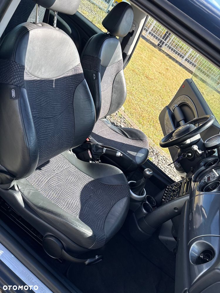MINI Cooper Seven - 26