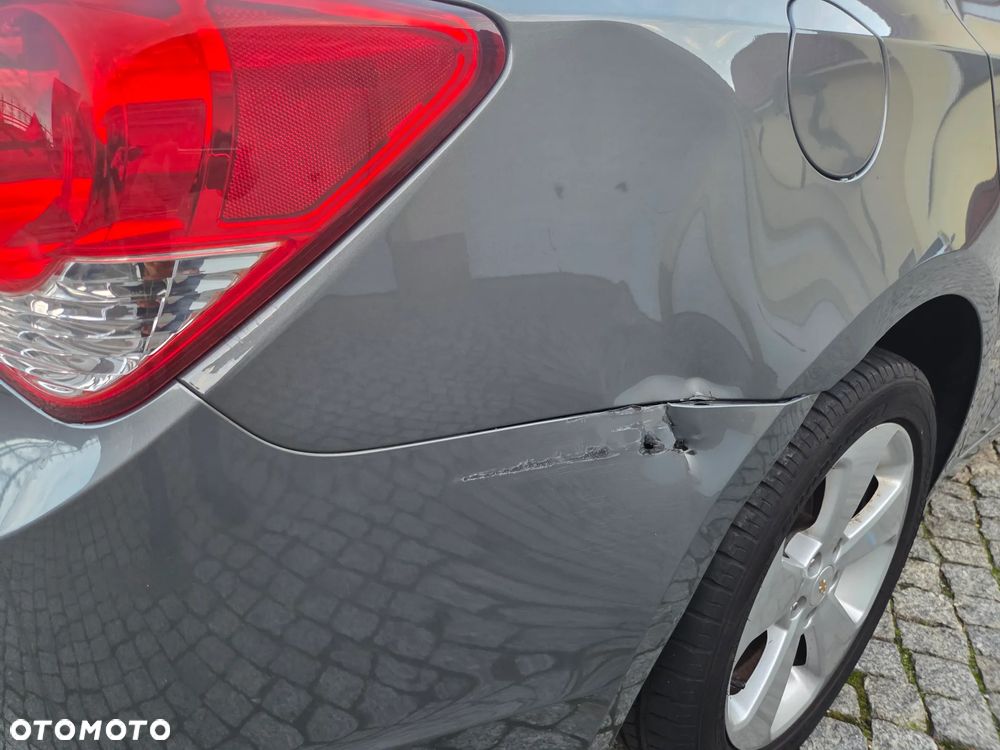 Chevrolet Cruze 1.8 LT - 27