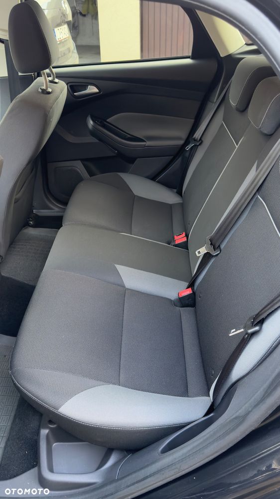 Ford Focus - 10