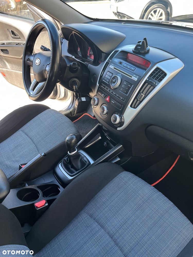 Kia Ceed 1.4 Optimum - 10