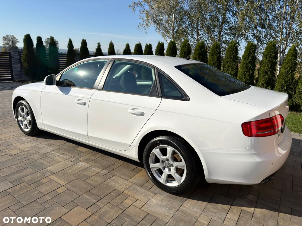Audi A4 Limousine - 18
