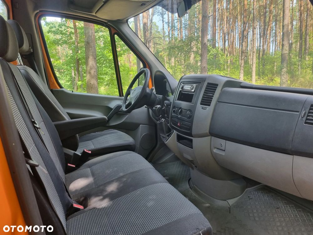 Mercedes-Benz Sprinter - 5