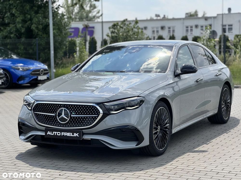 Mercedes-Benz Klasa E 220 d mHEV 4-Matic AMG 9G-Tronic - 4