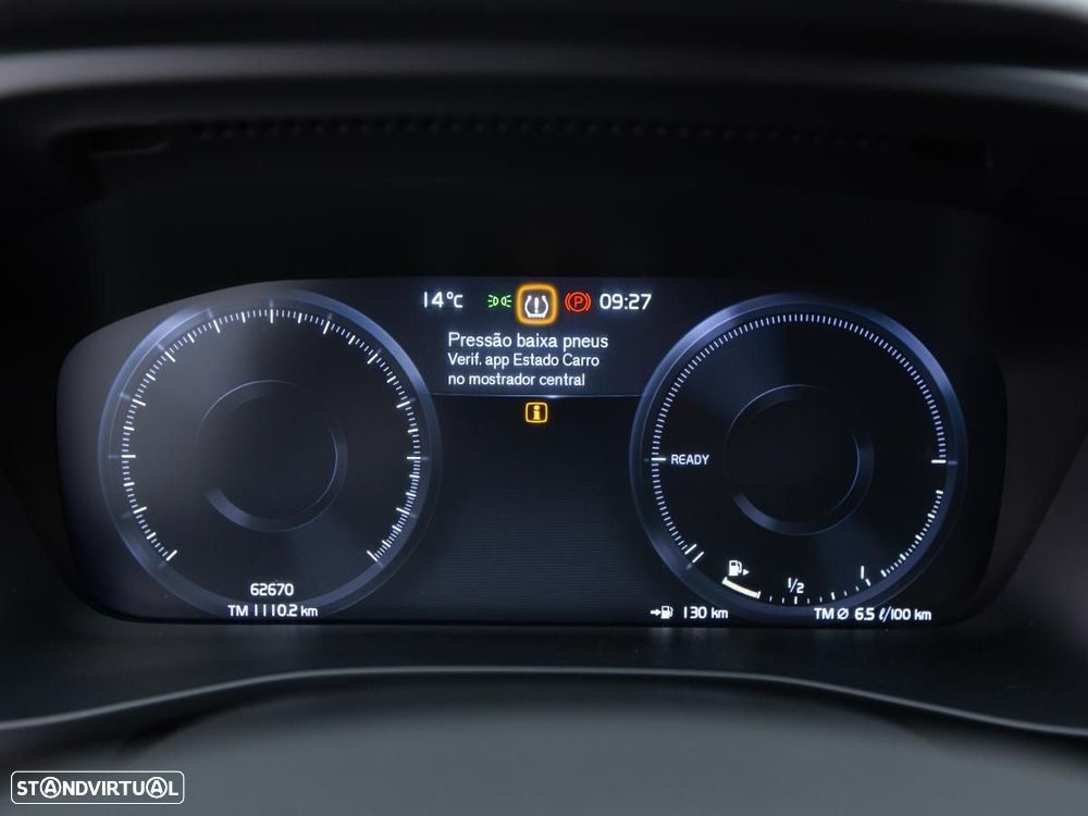Volvo XC 40 1.5 T4 PHEV Plus Bright - 24