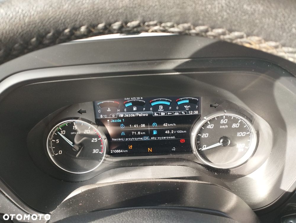 Ford MAX - 9
