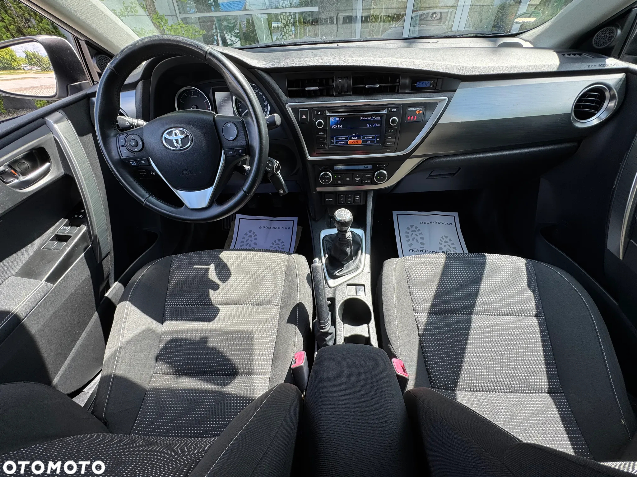 Toyota Auris - 14