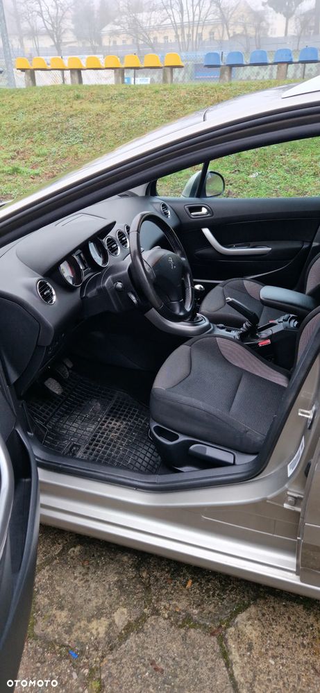 Peugeot 308 1.6 e-HDi Active STT - 13