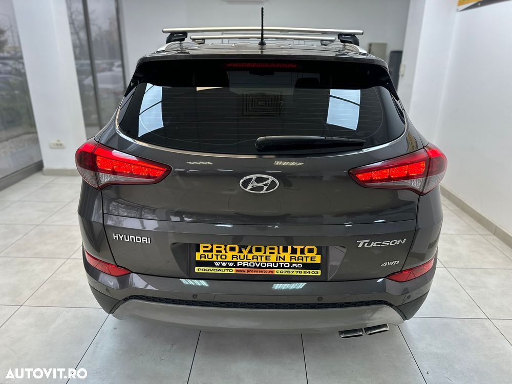 Hyundai Tucson 2.0 CRDI 4WD Automatik Premium - 11