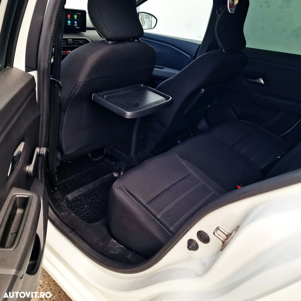 Dacia Logan TCe 90 MT6 Journey+ - 12