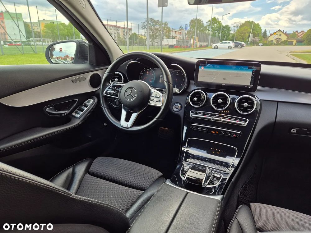 Mercedes-Benz Klasa C 220 d 4Matic 9G-TRONIC AMG Line - 21