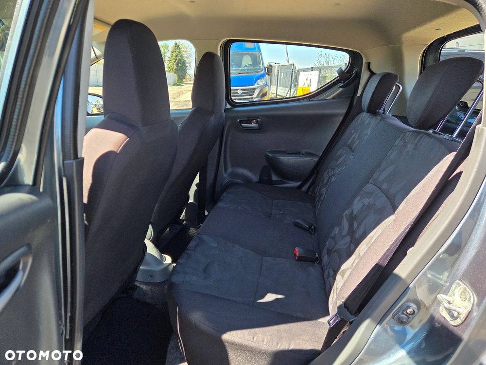 Suzuki Alto 1.0 City - 12