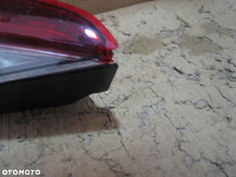 lampa tyl led lewa w klape skoda octavia 4 IV kombi 5E7945307 oryginal - 10