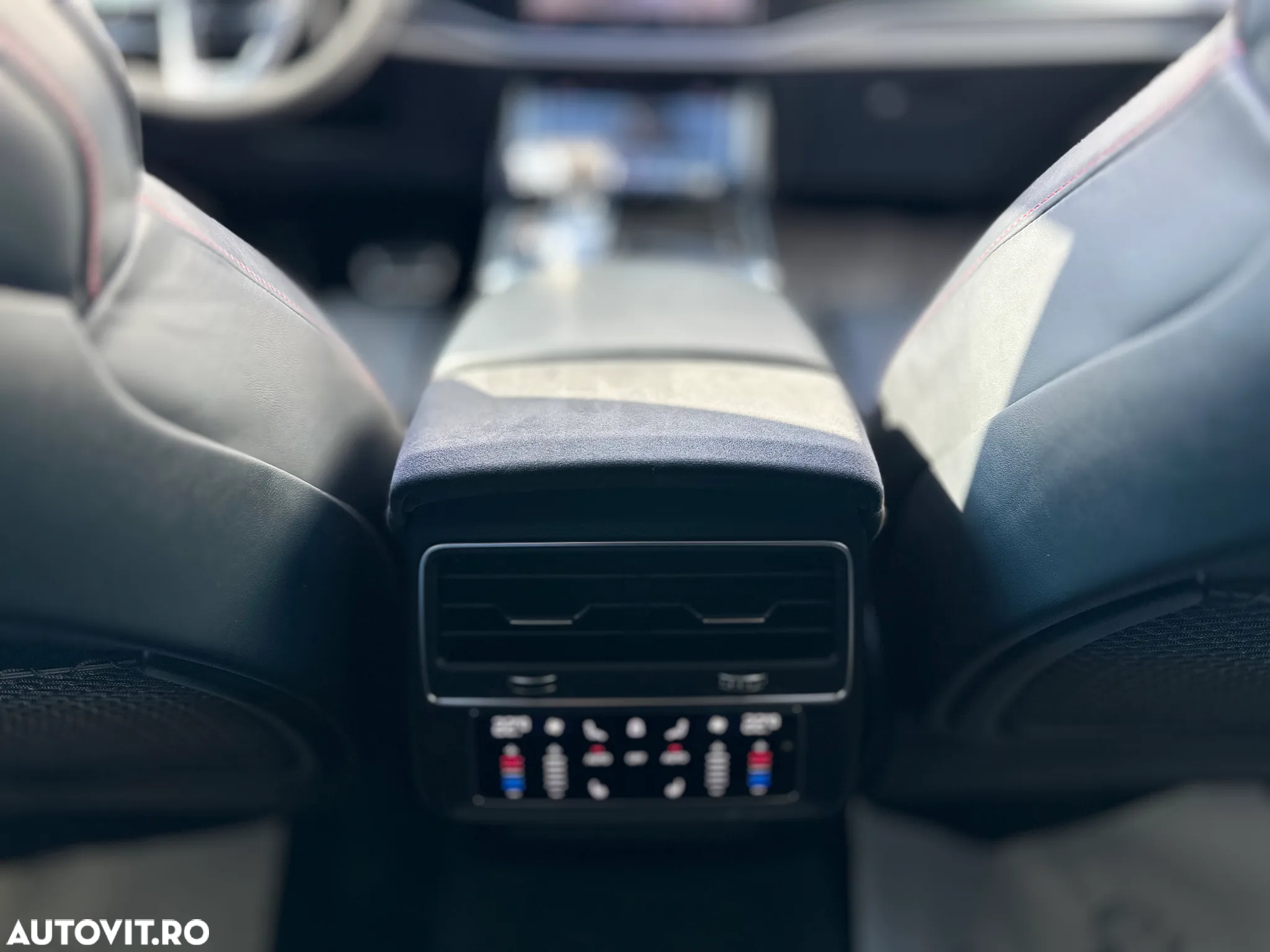 Audi RS Q8 RSQ8 4.0 TFSI quattro MHEV Tiptronic - 17