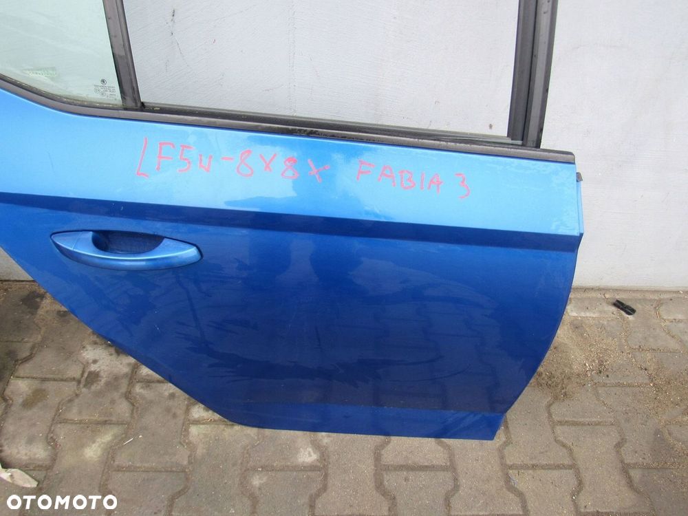Skoda Fabia III LIFT HB TYŁ PRAWE DRZWI LF5W - 4