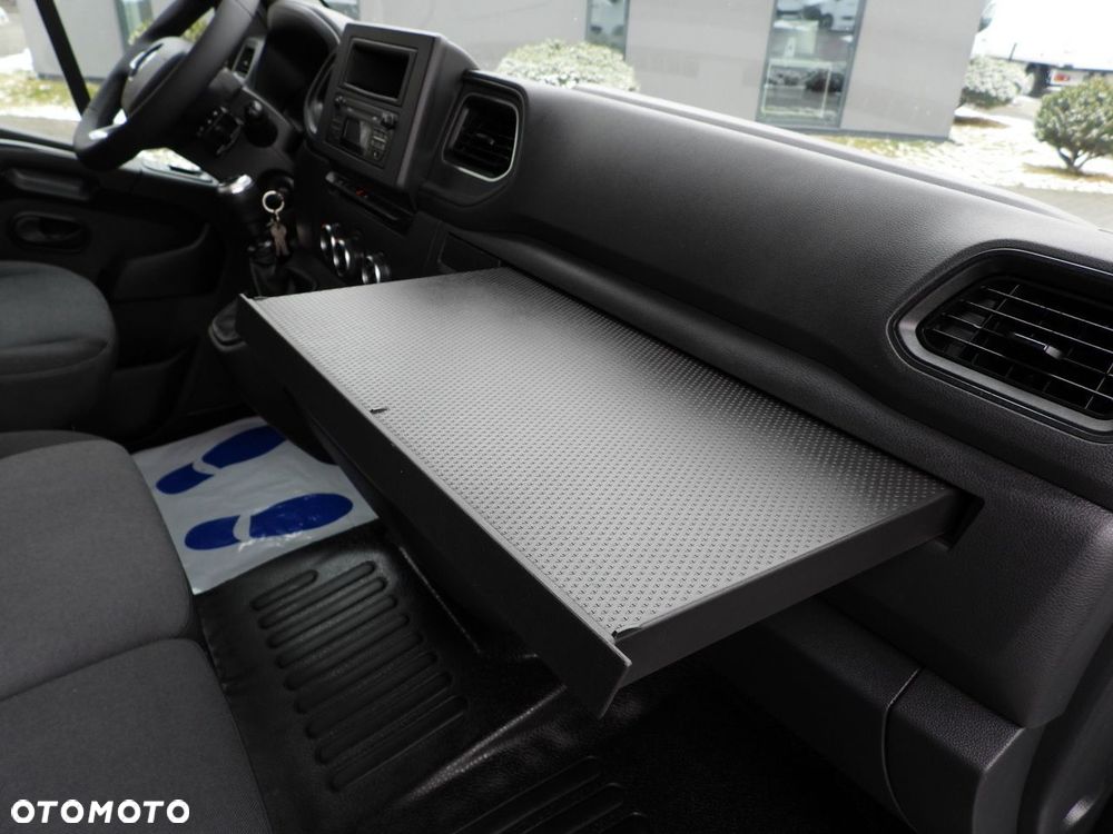 Renault MASTER PLANDEKA 10 PALET TEMPOMAT LEDY PNEUMATYKA KLIMATYZACJA  165KM - 39