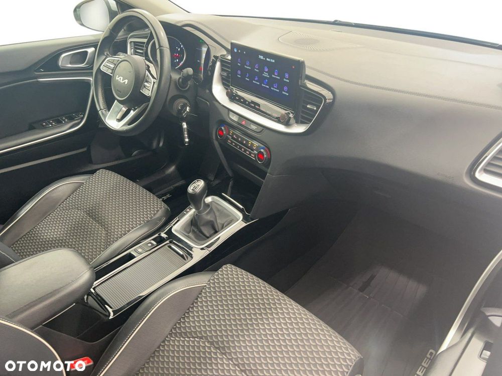 Kia XCeed 1.5 T-GDI L - 14
