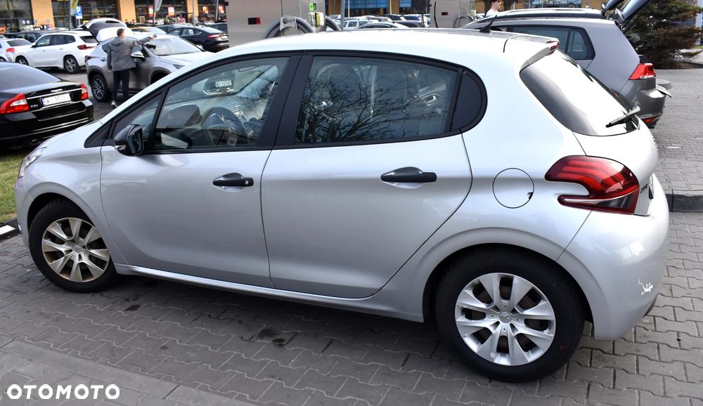 Peugeot 208 1.2 PureTech Active - 14