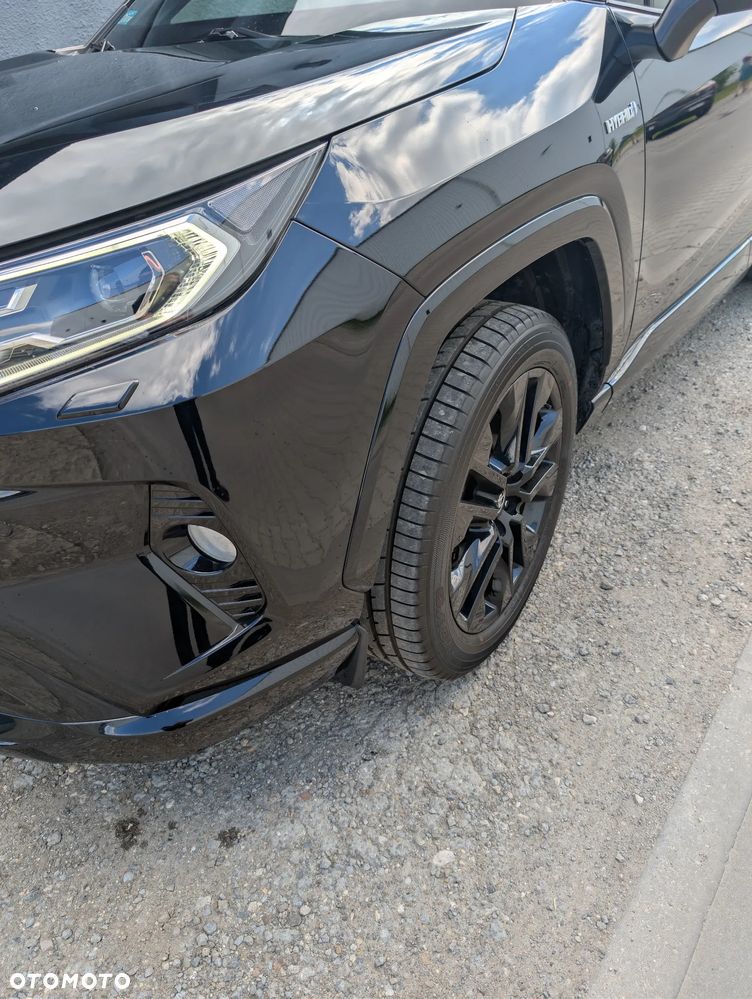 Toyota RAV4 - 8