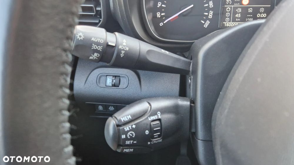 Citroën Berlingo MPV M BlueHDi 100 SHINE - 19