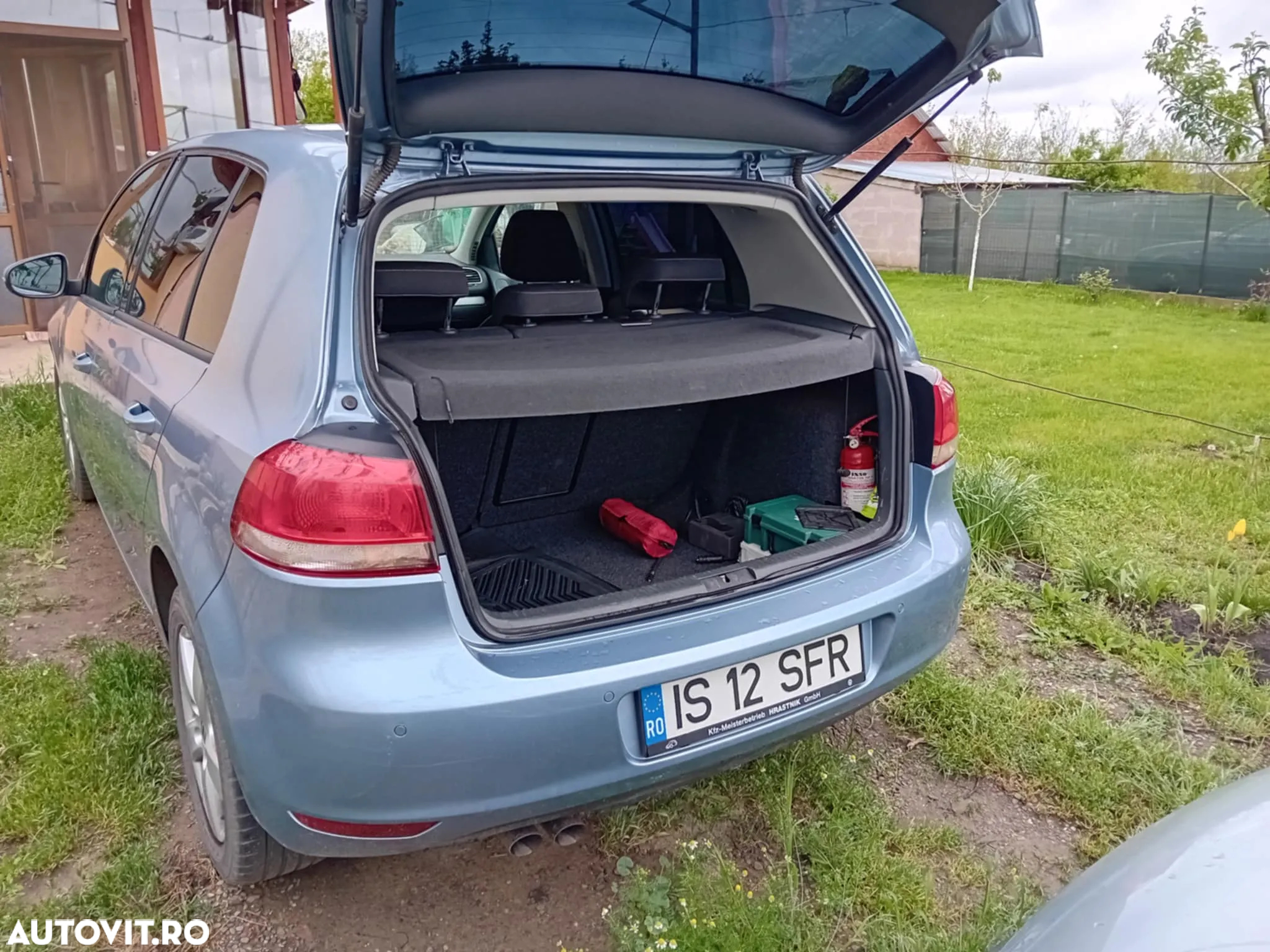 Volkswagen Golf - 10