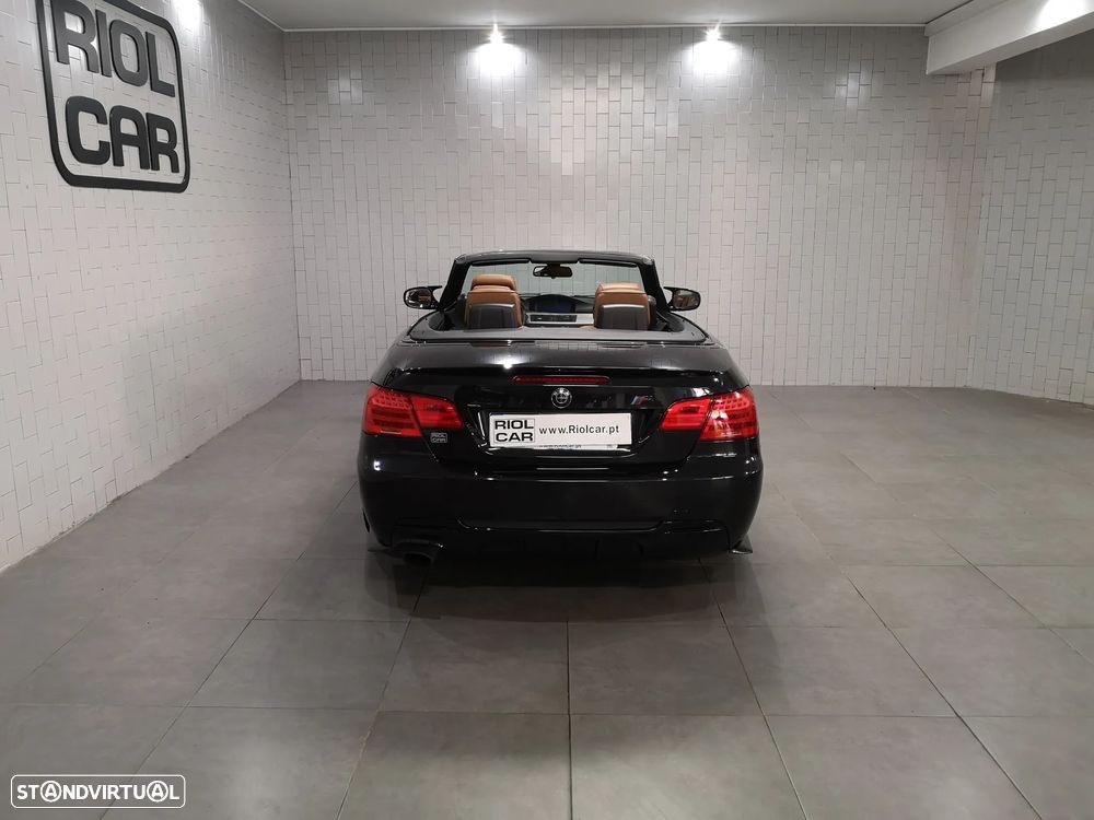 BMW 320 d Cabrio - 12