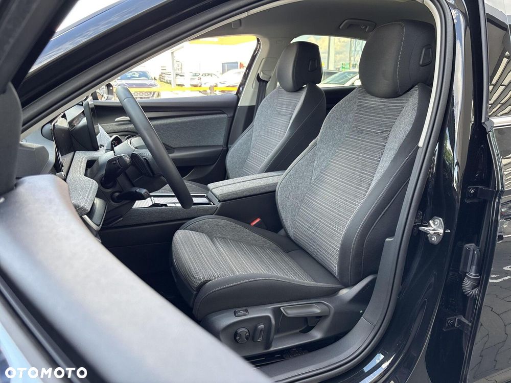 Skoda Superb 2.0 TDI SCR Selection DSG - 12