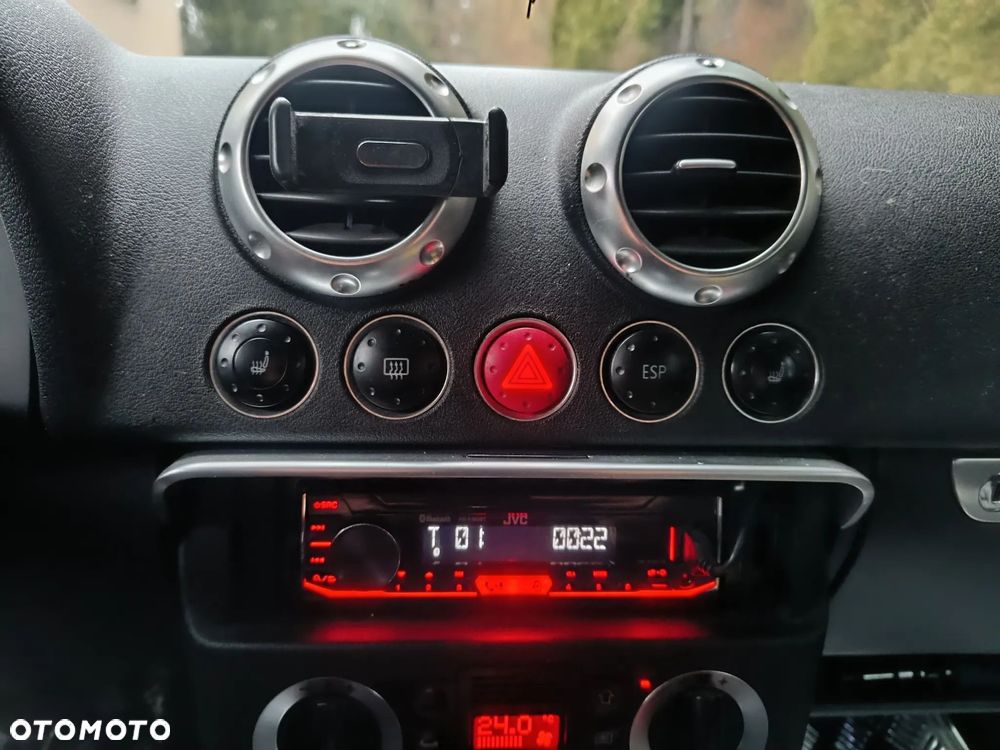 Audi TT Coupé 1.8T - 11