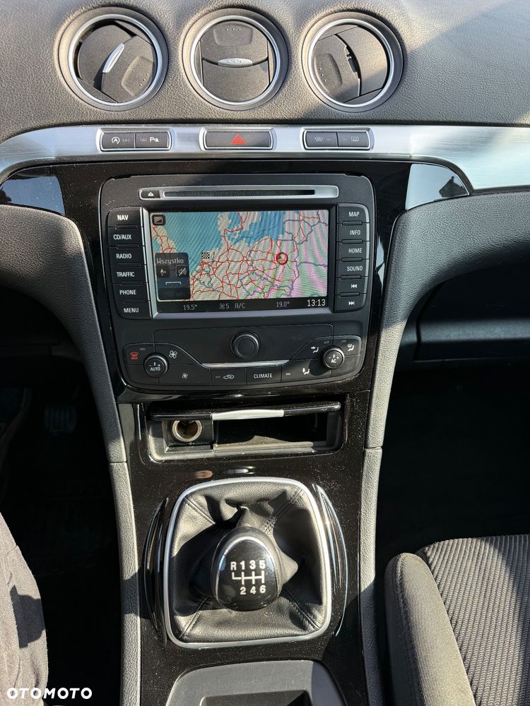 Ford S-Max - 19