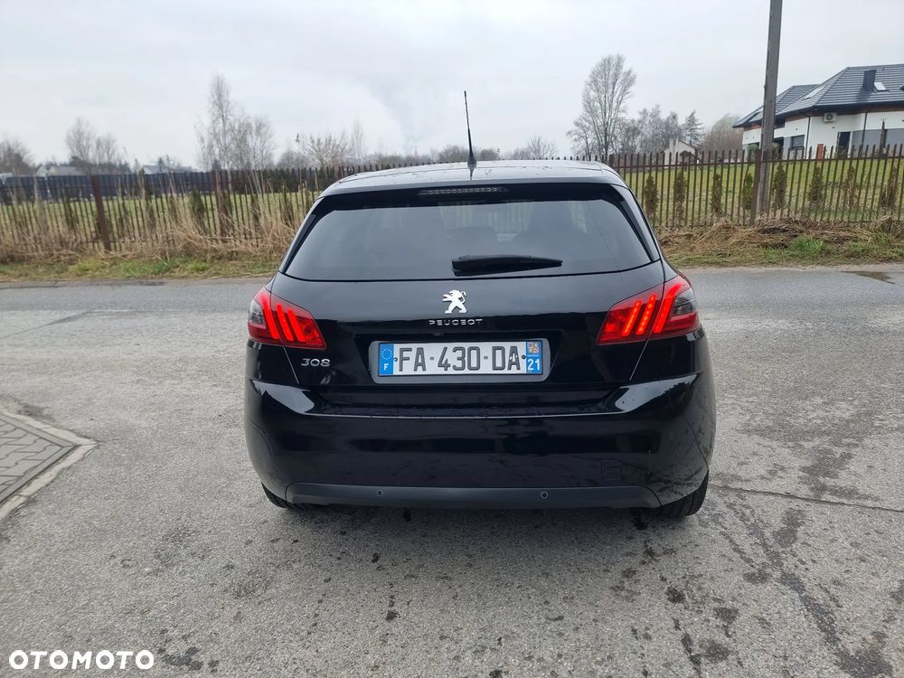 Peugeot 308 BlueHDi 130 EAT6 Stop & Start Allure Business-Paket - 10