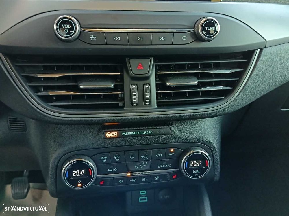 Ford Focus 1.0 EcoBoost MHEV ST-Line - 15