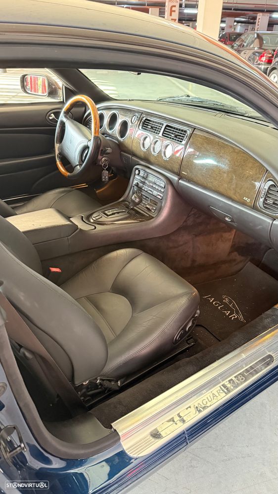 Jaguar XK XK8 4.0 Coupé Sport — fotografia 13