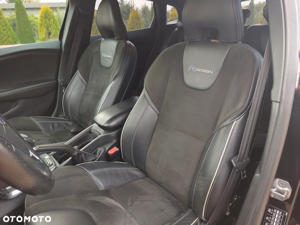 Volvo V40 D2 R Design - 11