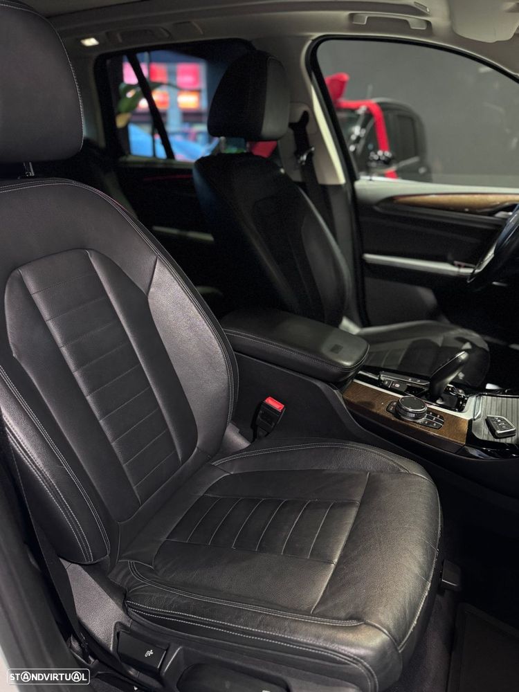 BMW X3 20 d xDrive Line Luxury - 30