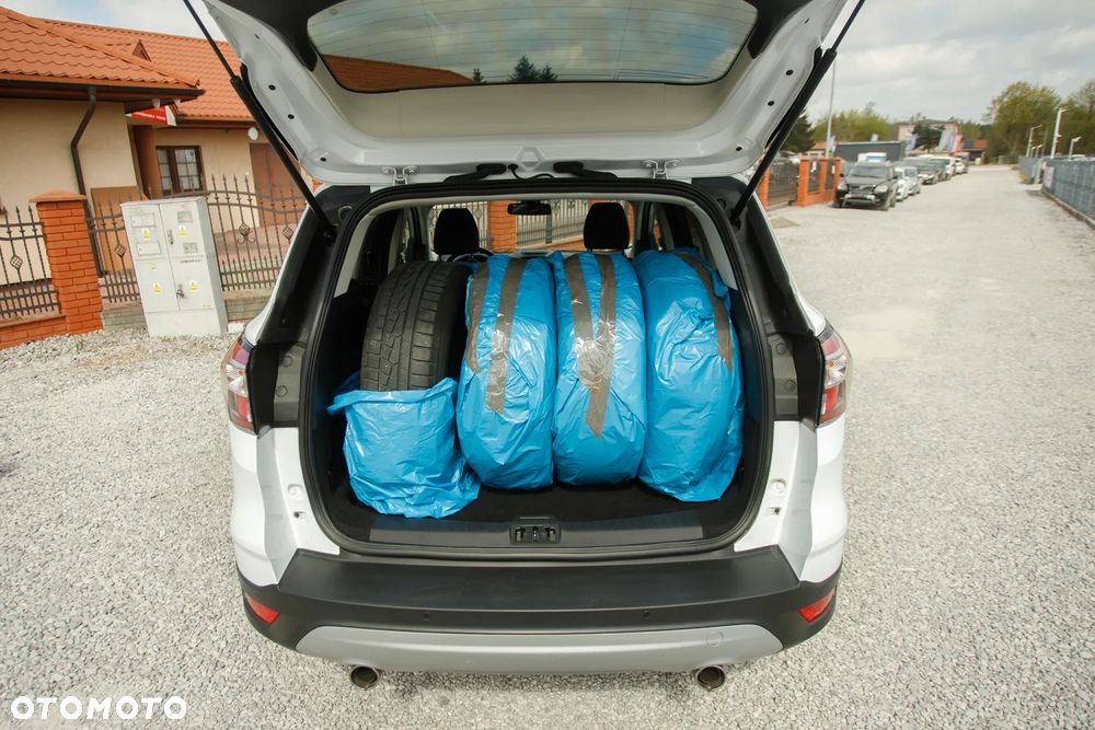 Ford Kuga 2.0 TDCi 2x4 Titanium - 7