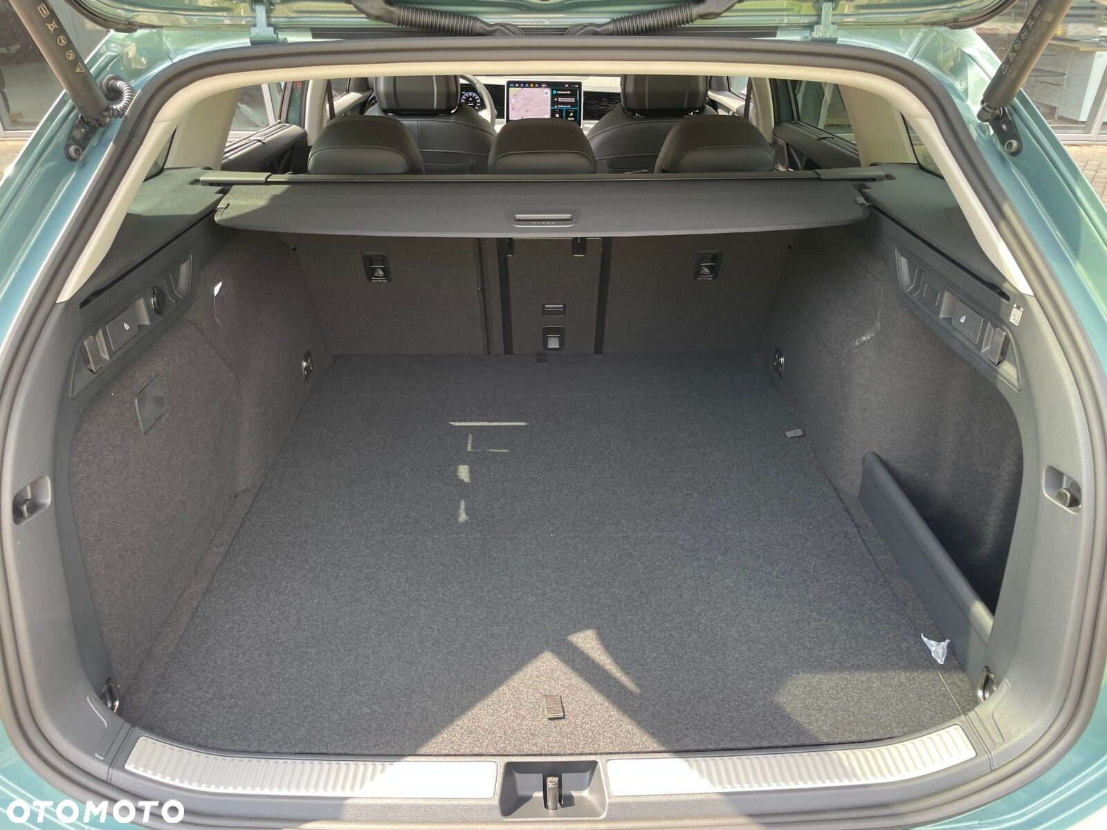 Volkswagen Passat - 27