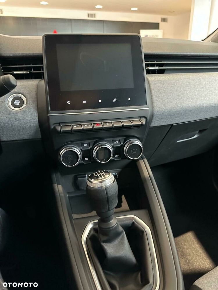 Mitsubishi Colt - 12